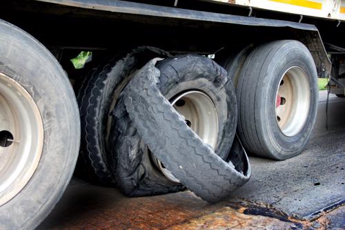 Review your claim with our tire blowout accident lawyers.